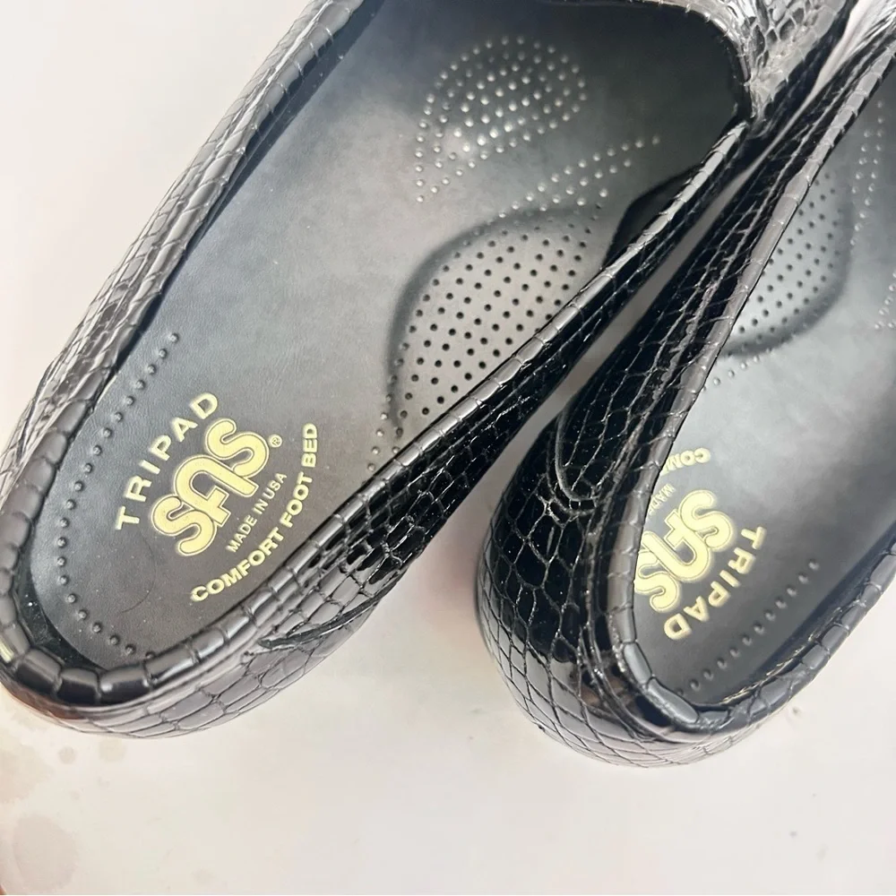 SAS simplify moccasin